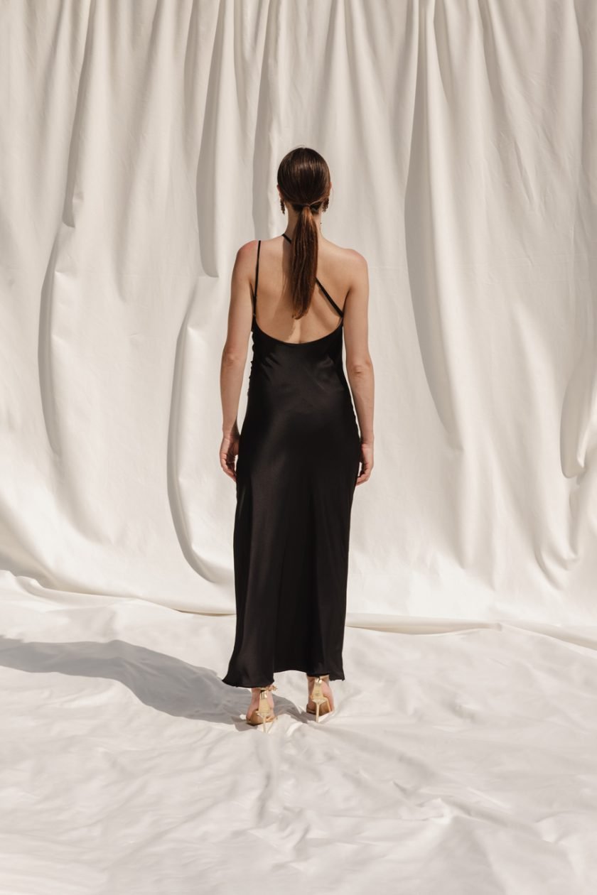 Nova Satin Dress With Side Slit Detail Black - Görsel 3